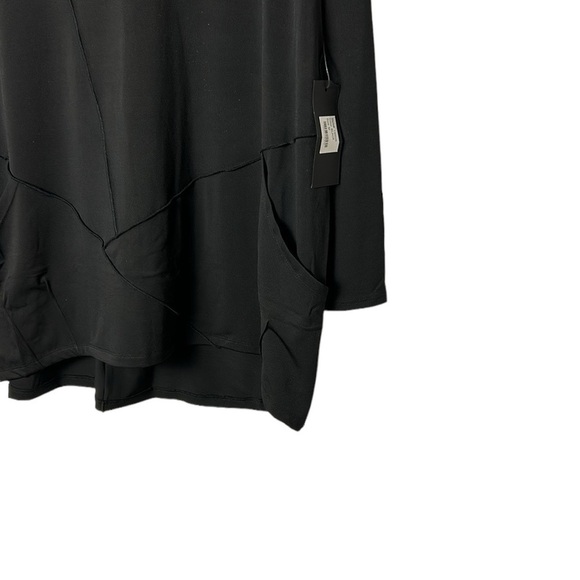 Liv Habitat tunic women medium.Black ,V-neckline,long sleeves  ,curved hem .NWOT - Picture 10 of 13